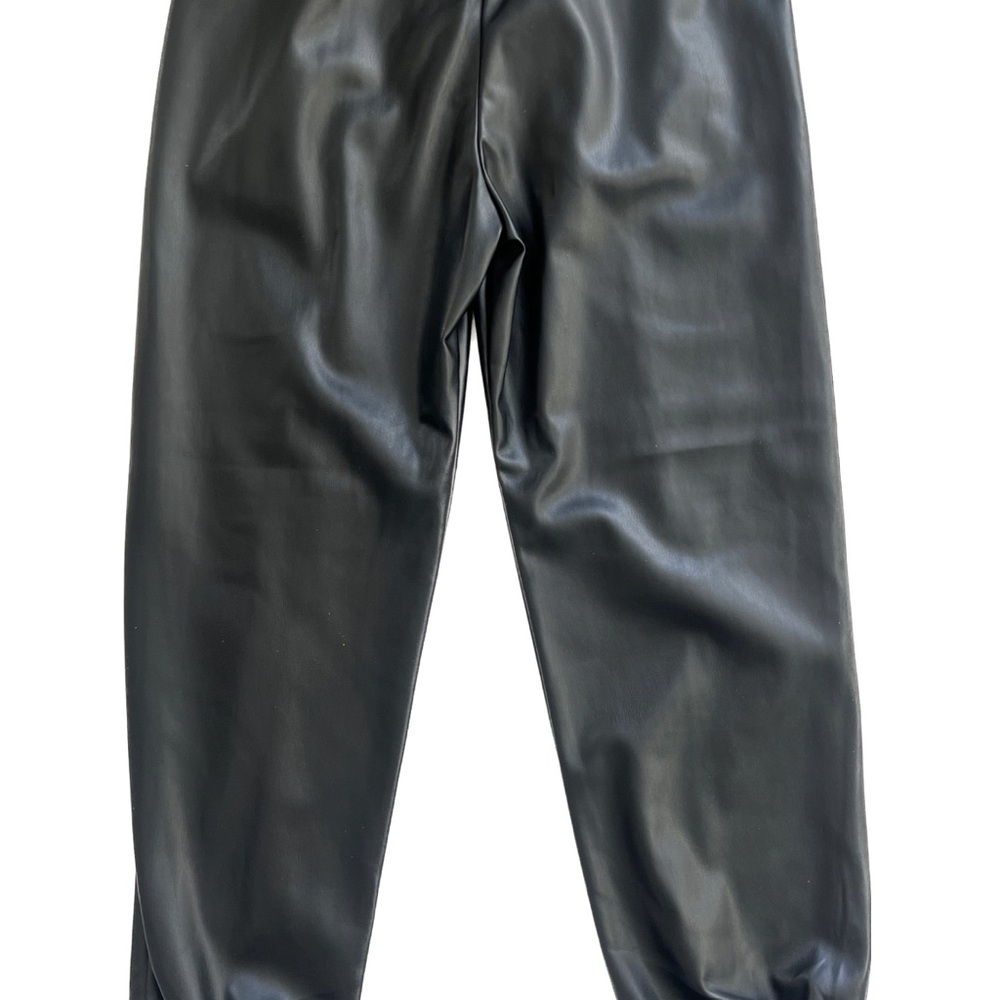 NWT Express high waisted, elastic waist faux leather seamed joggers size XS - Picture 3 of 5